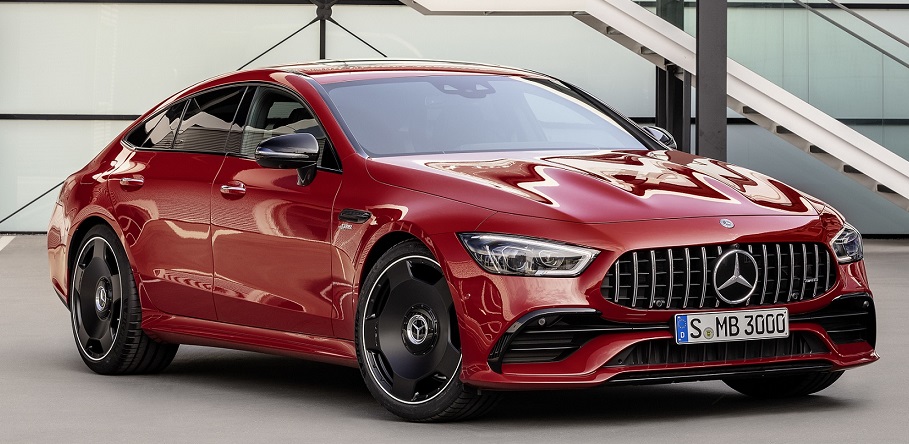 Mercedes AMG GT 4